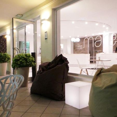 Hotel Aria Di Mare - Bed & Brunch In Centro A Riccione Eksteriør bilde