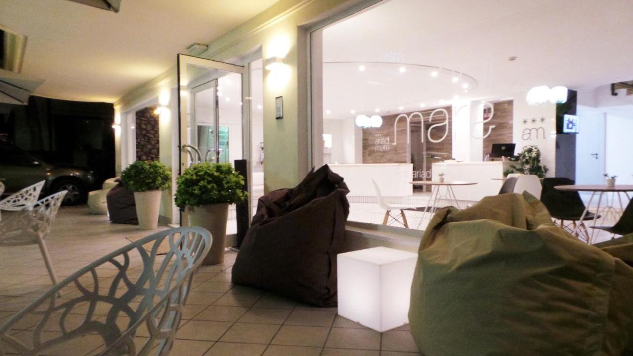 Hotel Aria Di Mare - Bed & Brunch In Centro A Riccione Eksteriør bilde