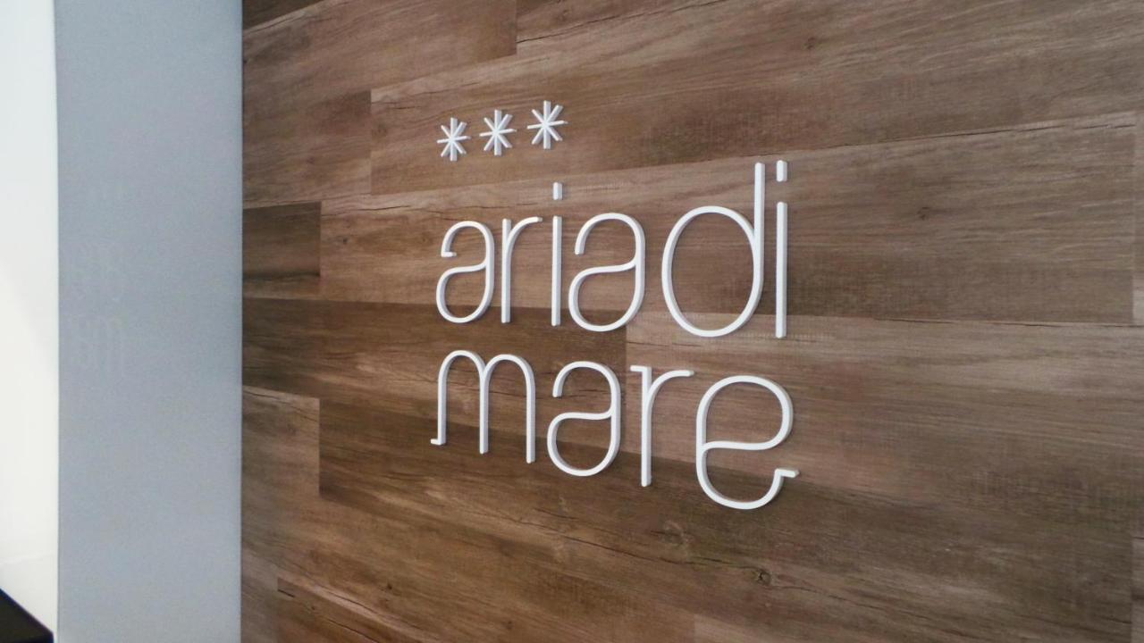 Hotel Aria Di Mare - Bed & Brunch In Centro A Riccione Eksteriør bilde