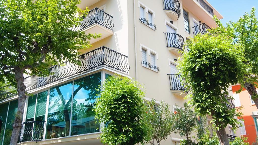 Hotel Aria Di Mare - Bed & Brunch In Centro A Riccione Eksteriør bilde