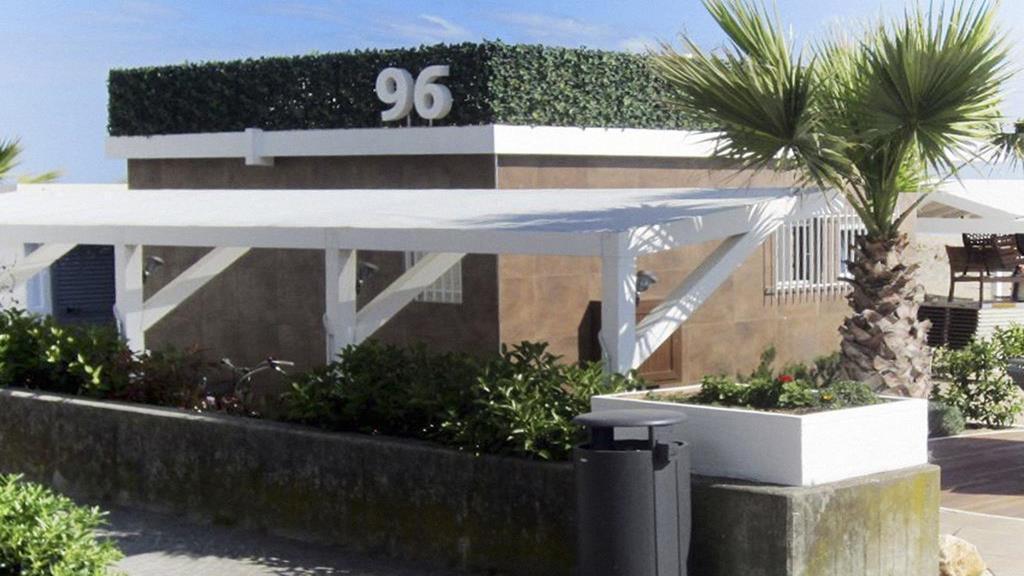Hotel Aria Di Mare - Bed & Brunch In Centro A Riccione Eksteriør bilde