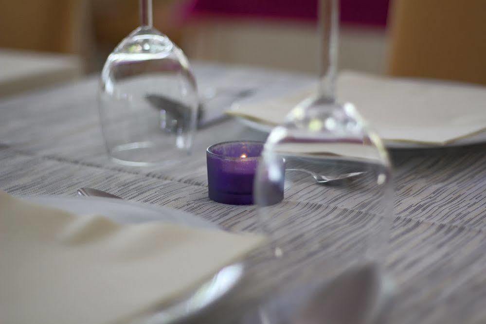 Hotel Aria Di Mare - Bed & Brunch In Centro A Riccione Eksteriør bilde
