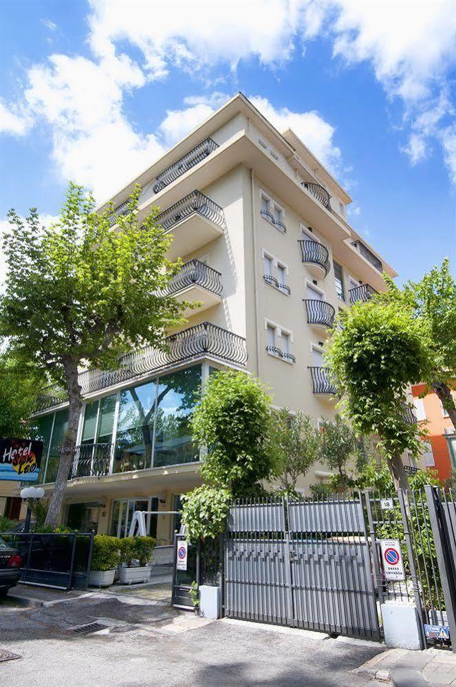 Hotel Aria Di Mare - Bed & Brunch In Centro A Riccione Eksteriør bilde